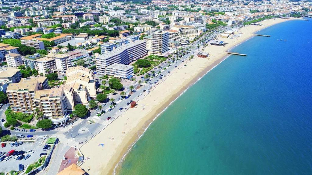Climatise - Port Frejus, A 250m *